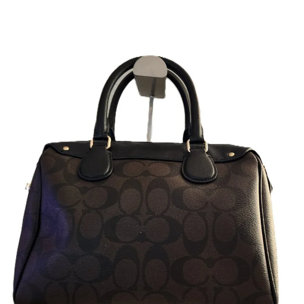 Coach Euc Signature Mini Bennett Shoulder Bag